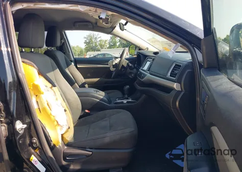 2018 Toyota Highlander Le из США, поврежденный, VIN 5TDZARFH0JS038784